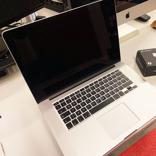 Sostituzione hard disk con SSD nei MacBook Pro